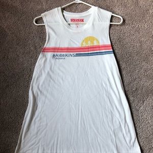 A stranger things tank top❤️💙
